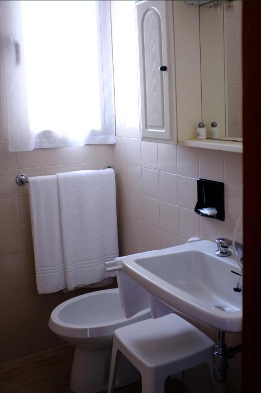 Hotel Reno Lido di Jesolo Pokoj fotografie